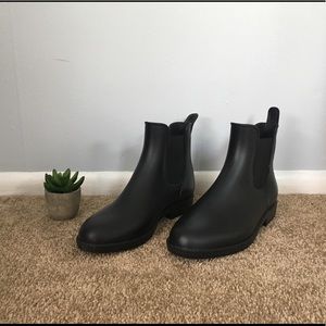 Black rain booties!!
